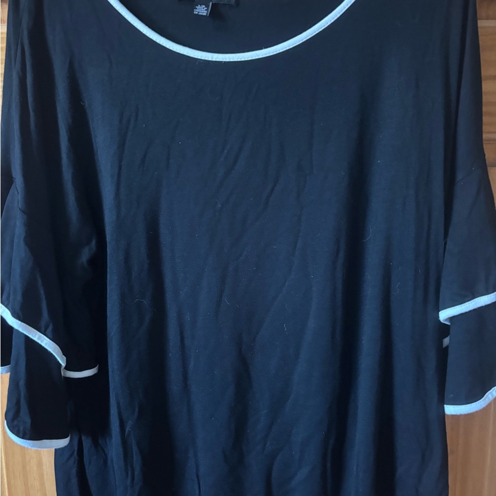 Cable & Gauge Black Blouse with White Trim